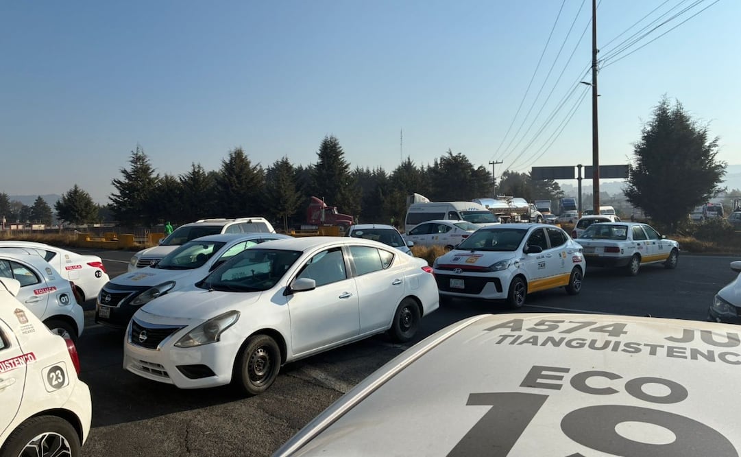 Los taxistas exigen mejoras y repavimentación en las vías por donde a diario circulan. Foto: Claudia Rodríguez