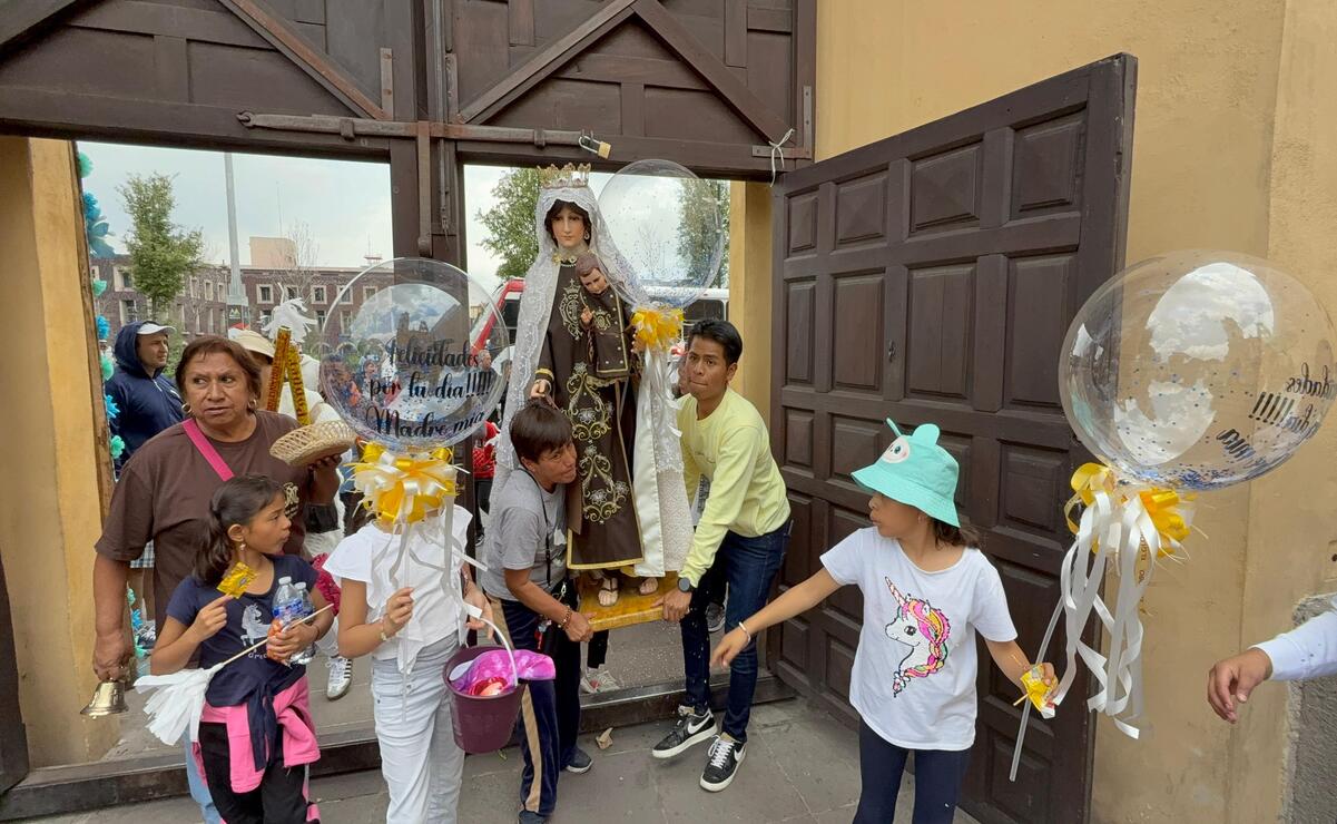 Devoción que contagia: Comerciantes de Toluca mantienen viva la tradición de la Virgen del Carmen