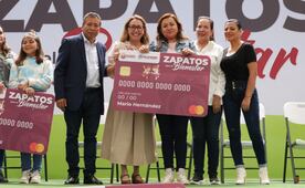 Azucena Cisneros inició la entrega de 35 mil apoyos del programa "Zapatos para el Bienestar"