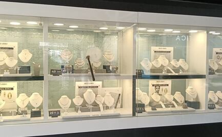 ¡Martillazo fallido! Ladrón intenta robar joyería en Perinorte, pero lo agarran