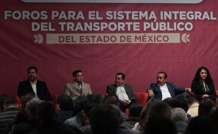 Arrancan foros para renovar transporte público con "piso parejo"