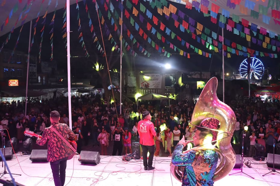 Autoridades locales exhortan a la población a retomar el uso de cubrebocas y acudir a los centros de vacunación. Foto Especial