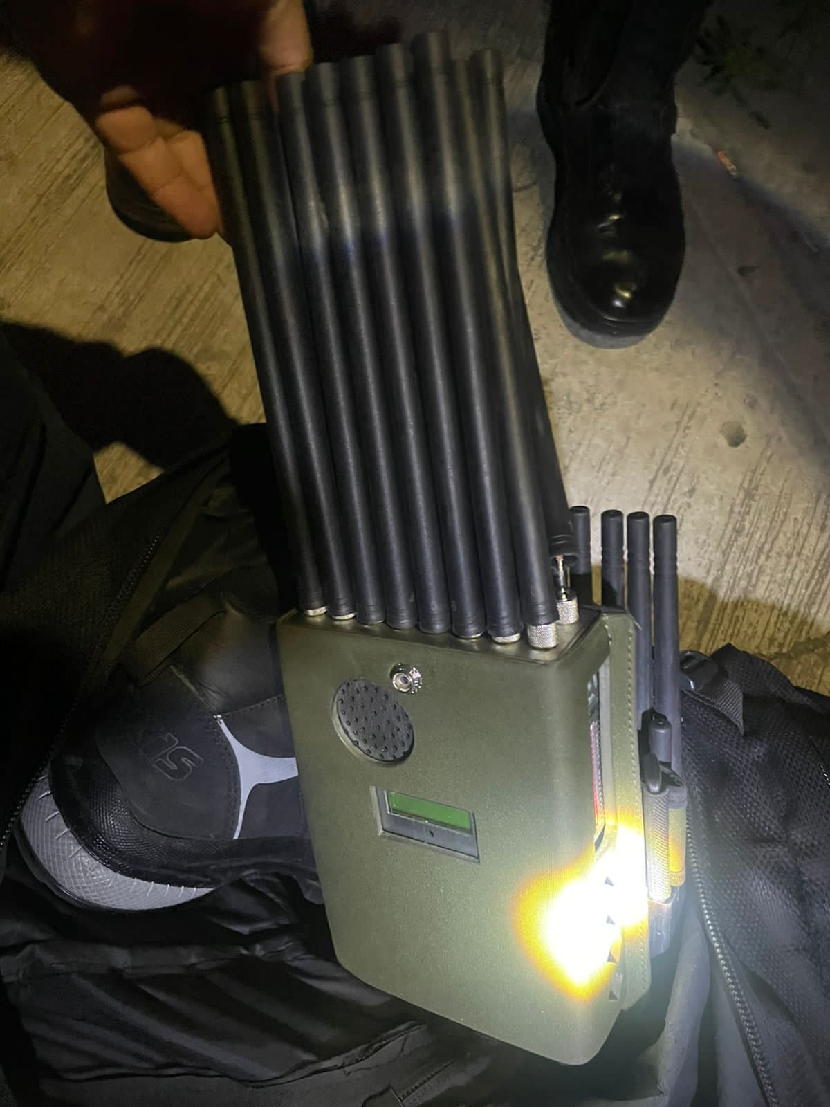 Fueron puestos a disposición del Ministerio Público, en la Fiscalía del Estado de México, sede Cuautitlán Izcalli, sitio en el que se deberá definir su situación ante la ley. Foto: especial