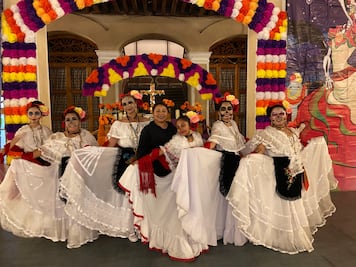 "Los muertos también bailan" ofrece un gran performance