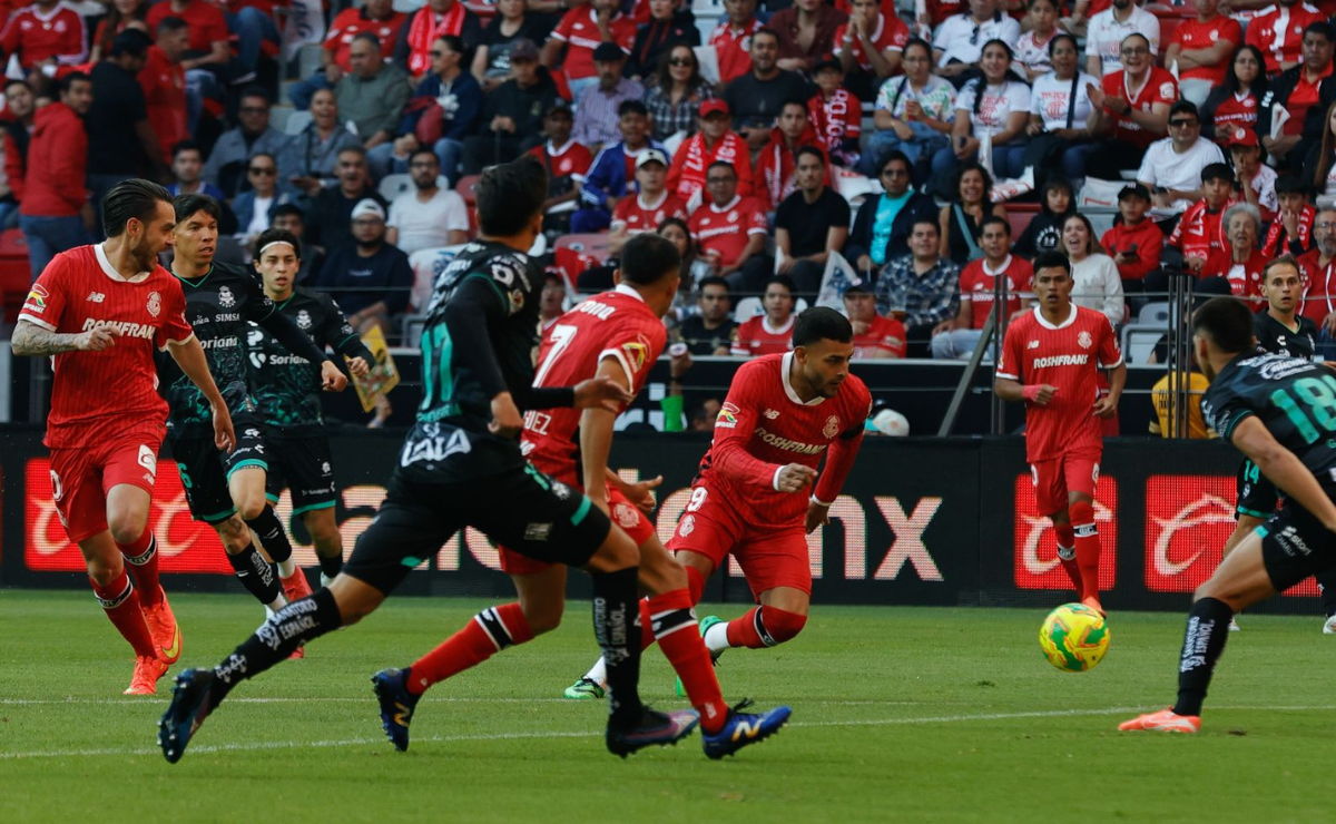 Toluca capitaliza doble anotación para asegurar valiosos tres puntos en casa Foto: Jorge Alvarado