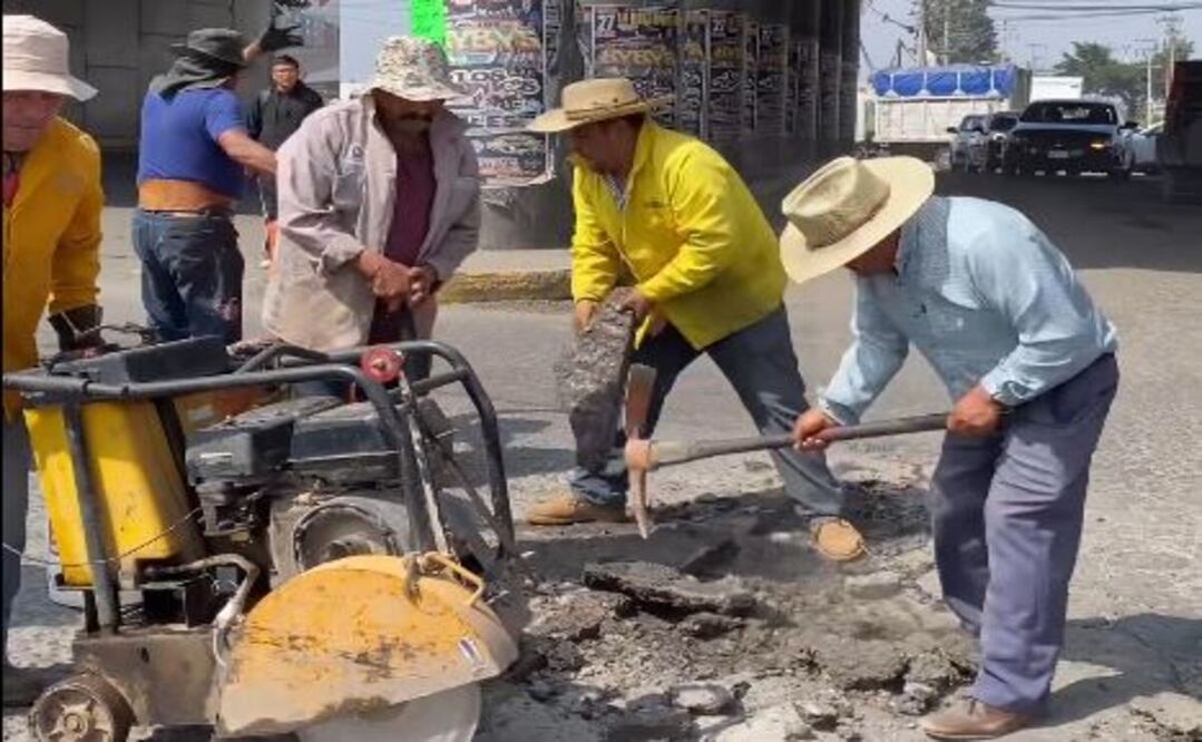 La asociación de propietarios y el ayuntamiento de Toluca unen fuerzas para bachear Parque Industrial 2000 / Foto: Especial