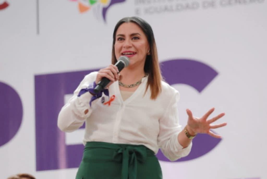 Durante conferencia sobre la violencia digital “Ley Olimpia”, la activista Olimpia Melo Cruz e impulsora de la ley contra el acoso digital en México, aseveró que más del 85 por ciento de mujeres en el país sufren algún tipo de violencia. Foto: especial