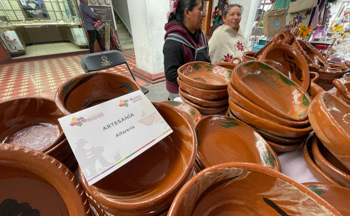 Piezas únicas de artesanos locales en el Mercado de Atlacomulco Foto: Michelle Sánchez