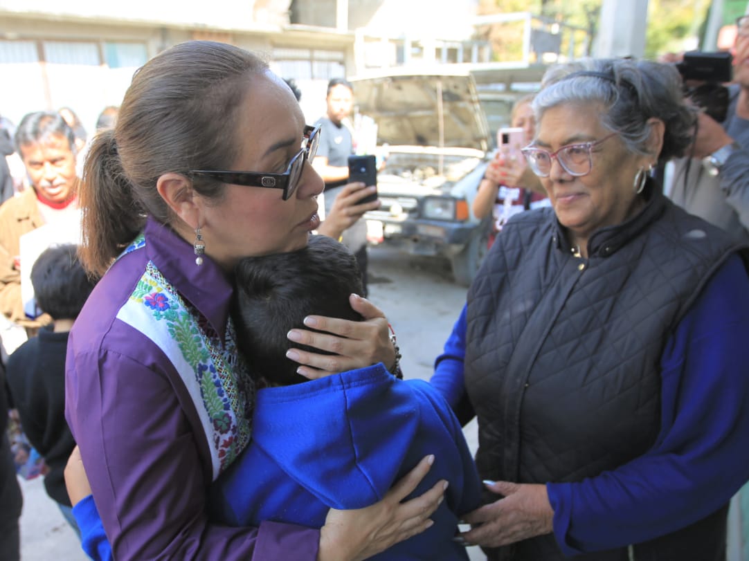La alcaldesa Azucena Cisneros Coss demuestra su compromiso social con habitantes de Ecatepec al impulsar la recuperación de espacios públicos. Foto Especial