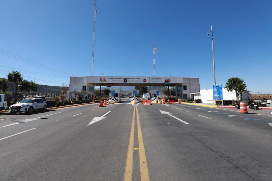 La pendiente de Amomolulco en la México-Toluca es señalada por transportistas como una de las zonas con mayores deficiencias en infraestructura de frenado. Foto Alejandro Vargas / El Universal