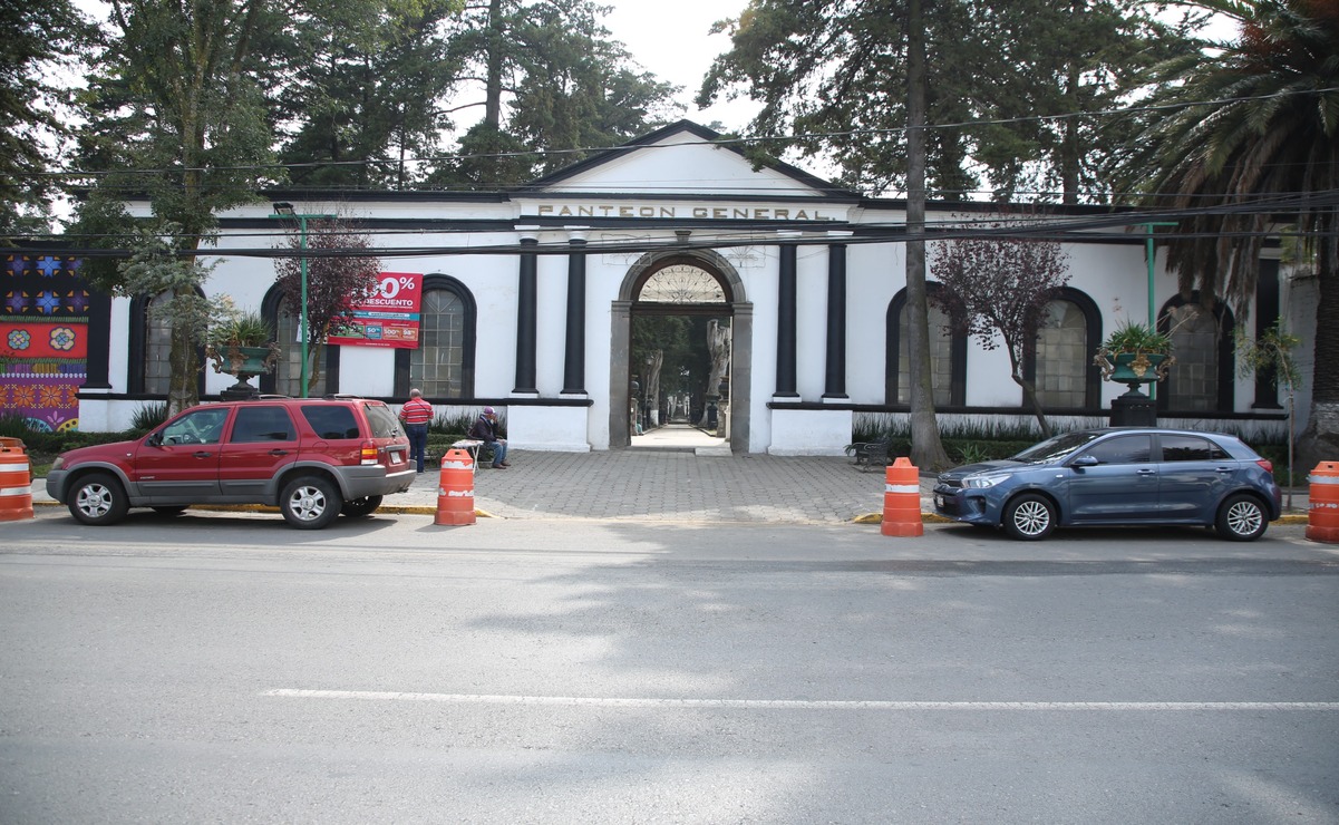 Toluca despliega operativo especial en panteones por Día de Muertos