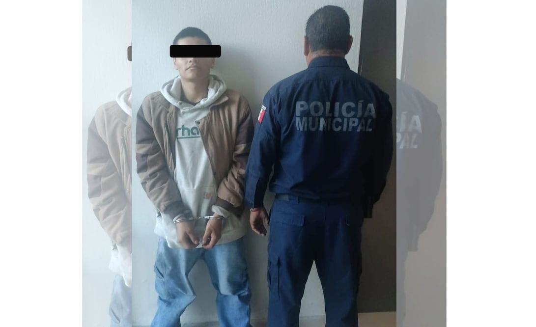 El detenido y la unidad recuperada fueron trasladados a la Fiscalía especializada en robo de vehículo para determinar su situación jurídica. Foto Especial