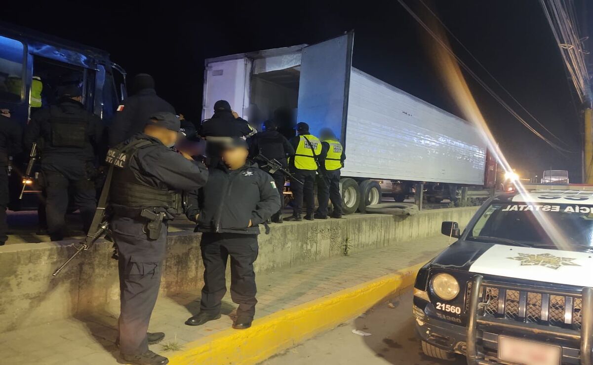 Los migrantes eran trasladados de manera ilegal, entre ellos hombres, mujeres y menores de edad. Foto: Especial.