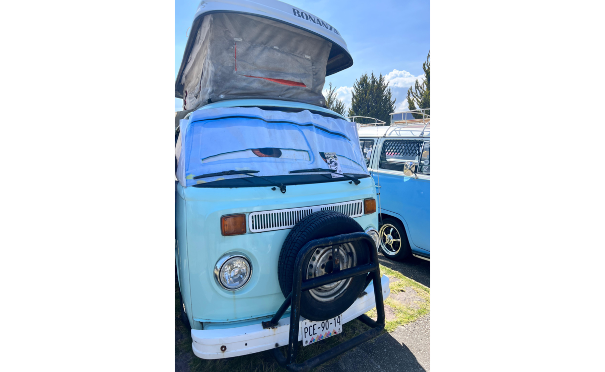 La Combi que originalmente fue diseñada para ser un vehículo familiar ha sido adaptada para ser una casa sobre ruedas. Foto: Hanna Santillán