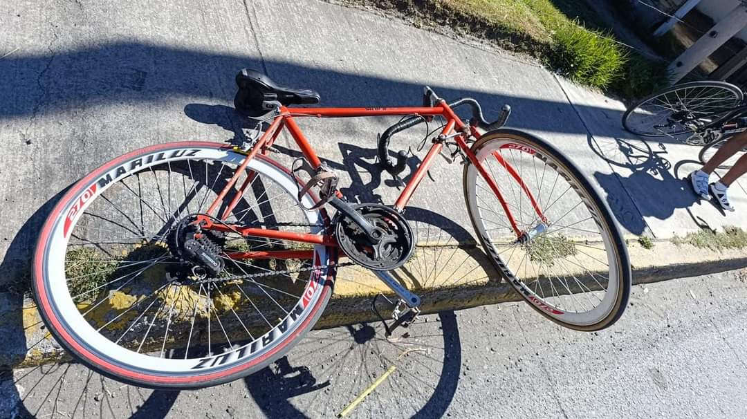 Fallece ciclista en carretera Toluca-Temoaya
