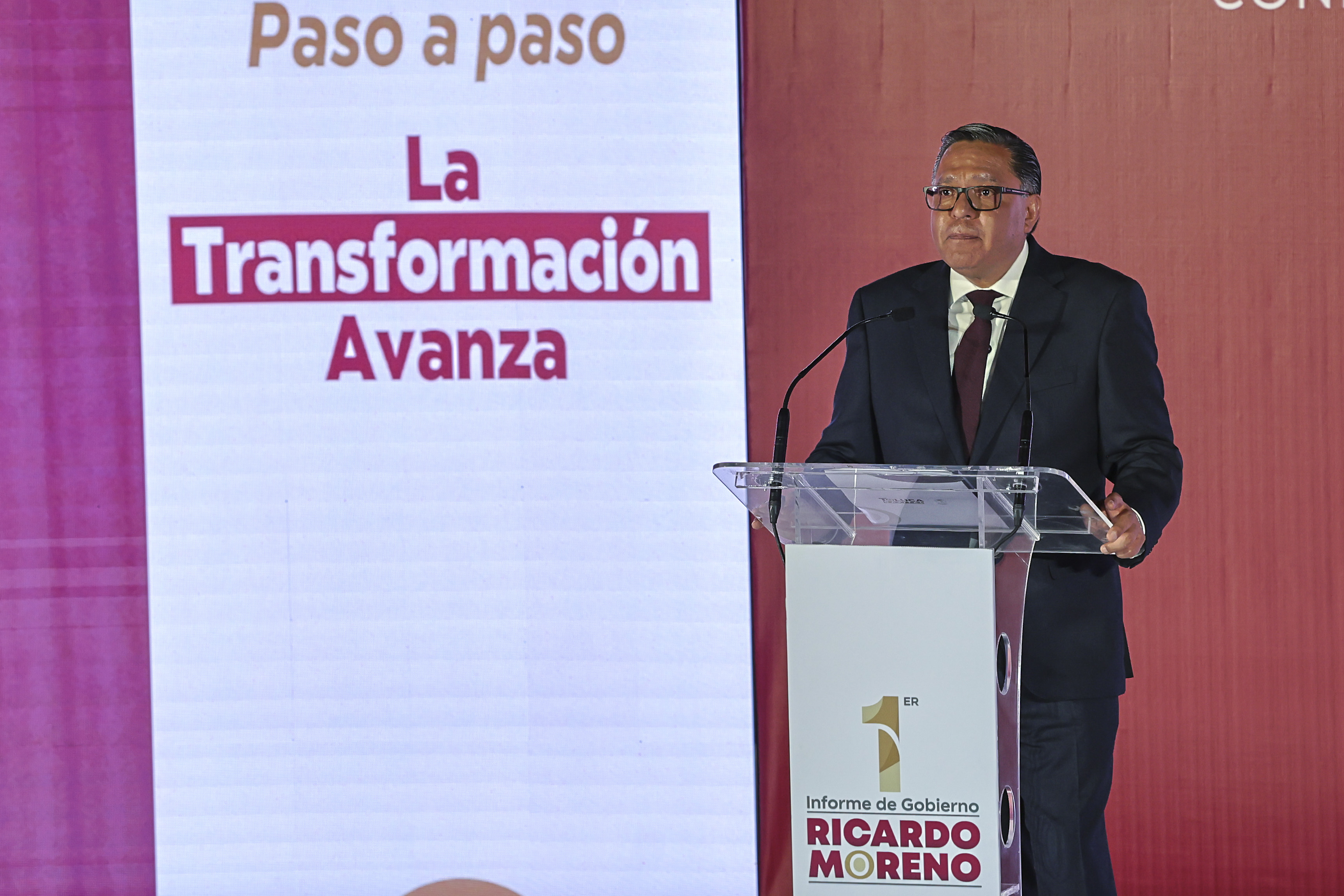 Ricardo Moreno Bastida durante su Primer Informe de Gobierno, donde destacó la recuperación financiera y la consolidación del potencial de Toluca. Foto Alejandro Vargas / El Universal