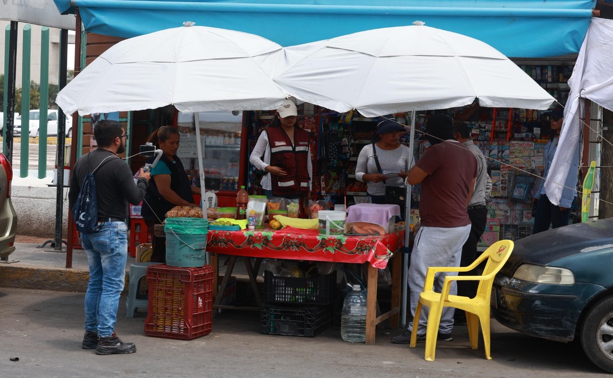 Desalojan comercio informal en la zona de hospitales de Toluca