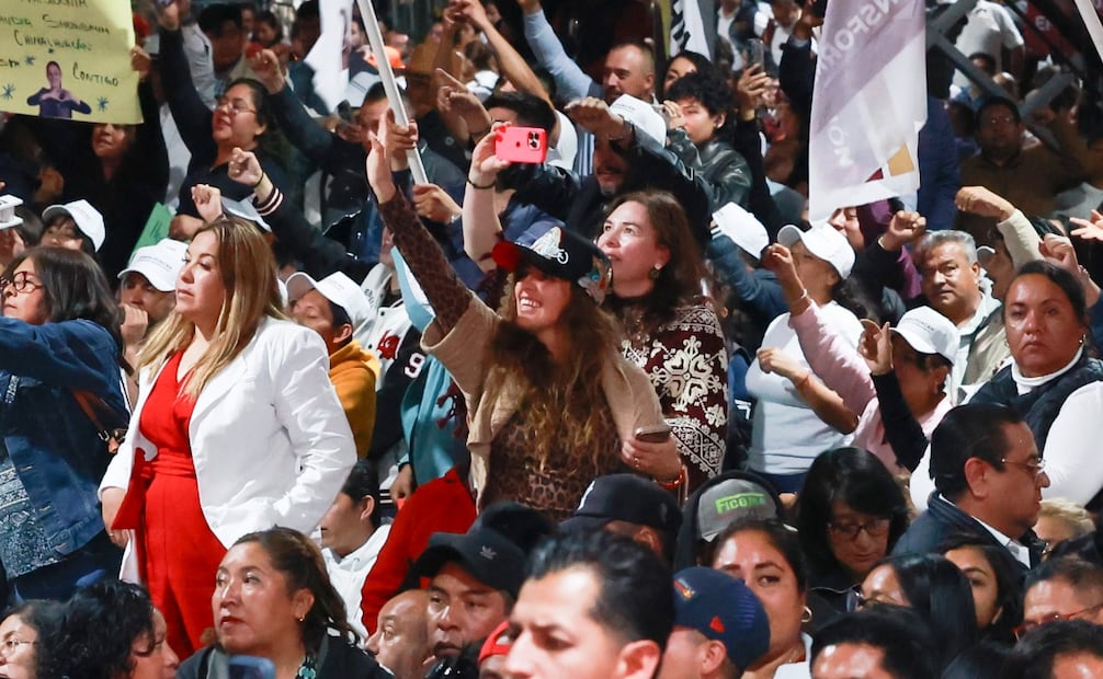Asistentes participaron en el evento encabezado por la presidenta Claudia Sheinbaum en el municipio de Toluca. Foto Alejandro Vargas / El Universal