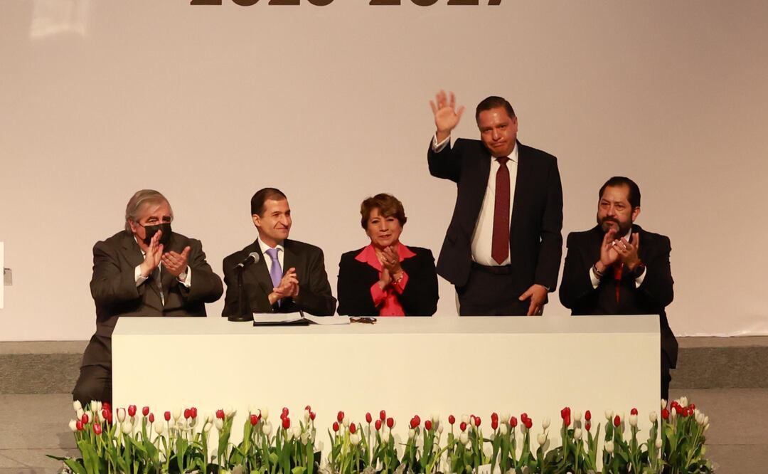 Toma de protesta de Ricardo Moreno Bastida como presidente municipal de Toluca 2025-2027 Foto: Alejandro Vargas
