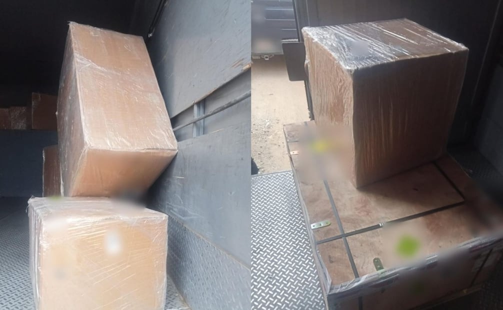 Al interior del camión se hallaron 13 cajas cerradas y playeras, con un valor estimado en el mercado de 350 mil pesos. Foto Especial
