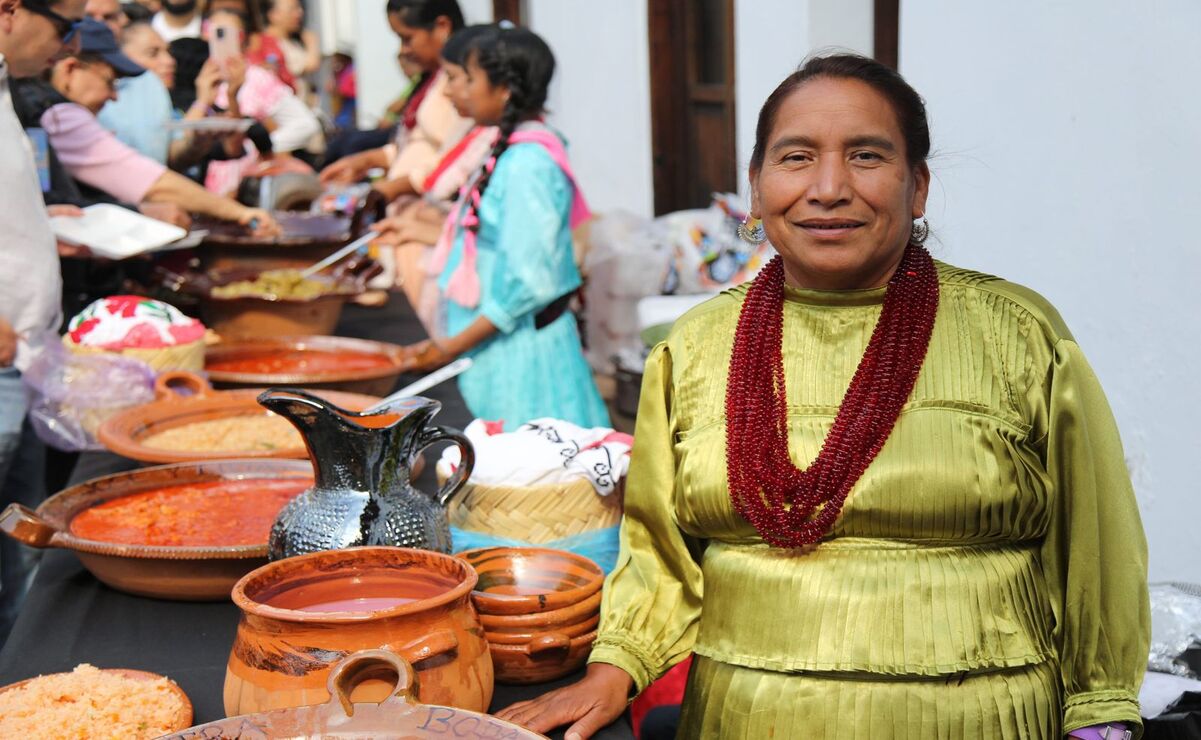 La artesana mazahua Vicenta Sánchez Valdés compartió la importancia de la gastronomía tradicional. Foto: Especial.
