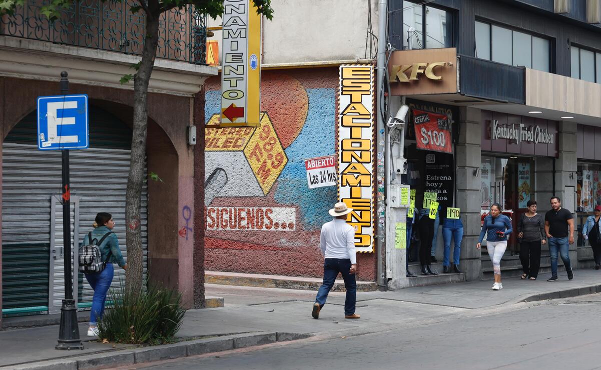 Roban estacionamiento en pleno centro de Toluca