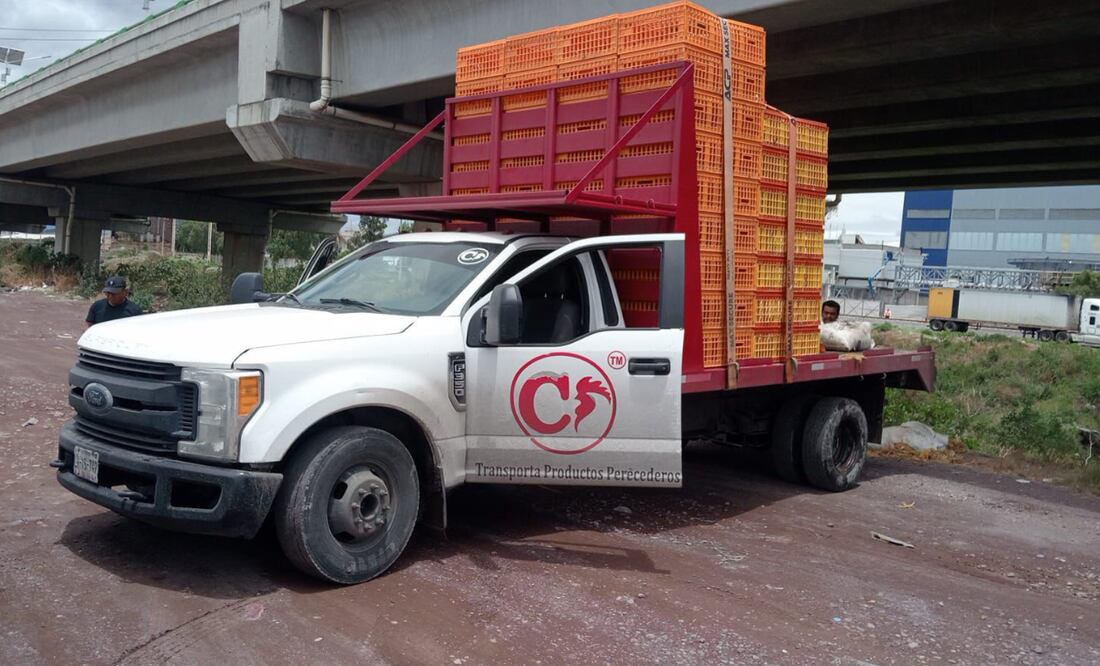 ¡Cuidado con la basura! Ecatepec detiene a cinco por tirar desechos en la vía pública. Foto: Especial