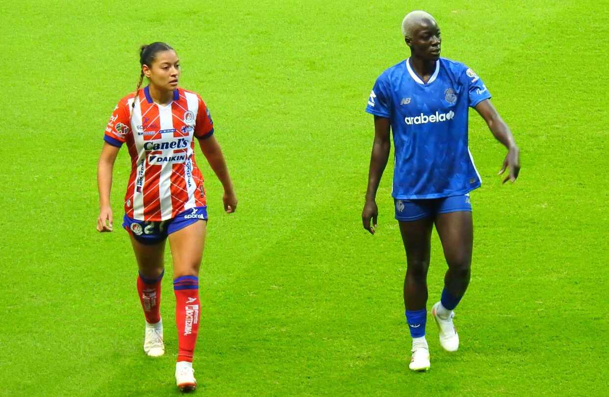 Las jugadoras del Toluca tienen la esperanza de calificar a Liguilla. Foto Ivan Monroy