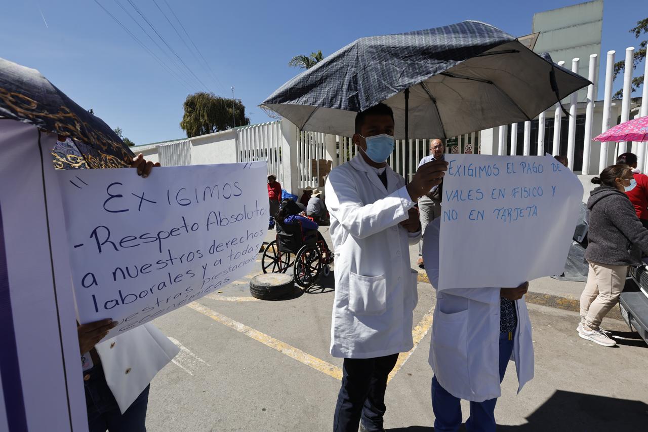Acusaron agresiones a médicos y enfermeras por pacientes y familiares. Foto Jorge Alvarado