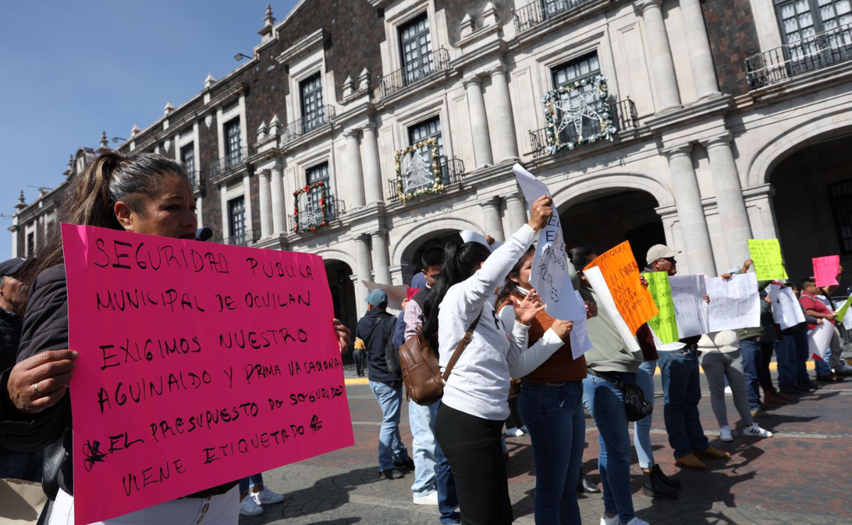 Ocuilan: Trabajadores municipales paralizan actividades y exigen sus derechos. Foto: Arturo Hernández