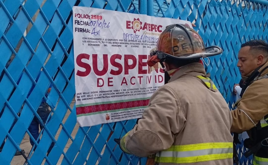 Tras controlar la situación, las autoridades aplicaron sellos de suspensión provisional en el inmueble para garantizar la seguridad vecinal. Foto Especial