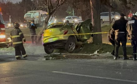 Impacto de vehículo en laterales de Paseo Tollocan deja a dos personas sin vida