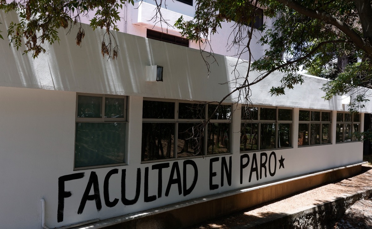 Diferentes espacios universitarios se fueron a paro / Foto: Arturo Hernández