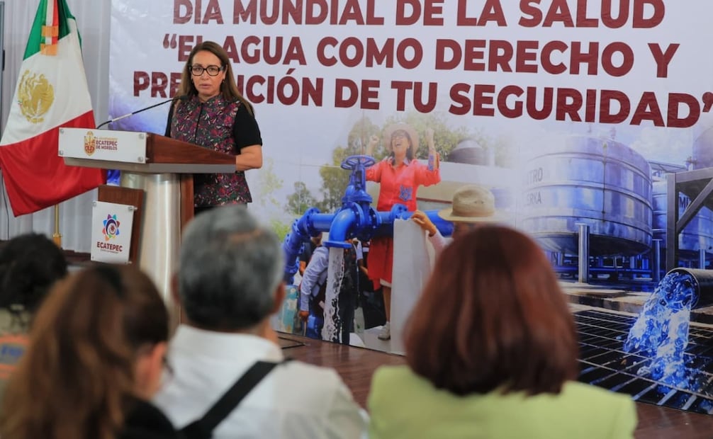El gobierno municipal busca desmantelar el "mercado alterno" de pipas que lucraba con la escasez en las colonias más pobres. Foto Especial