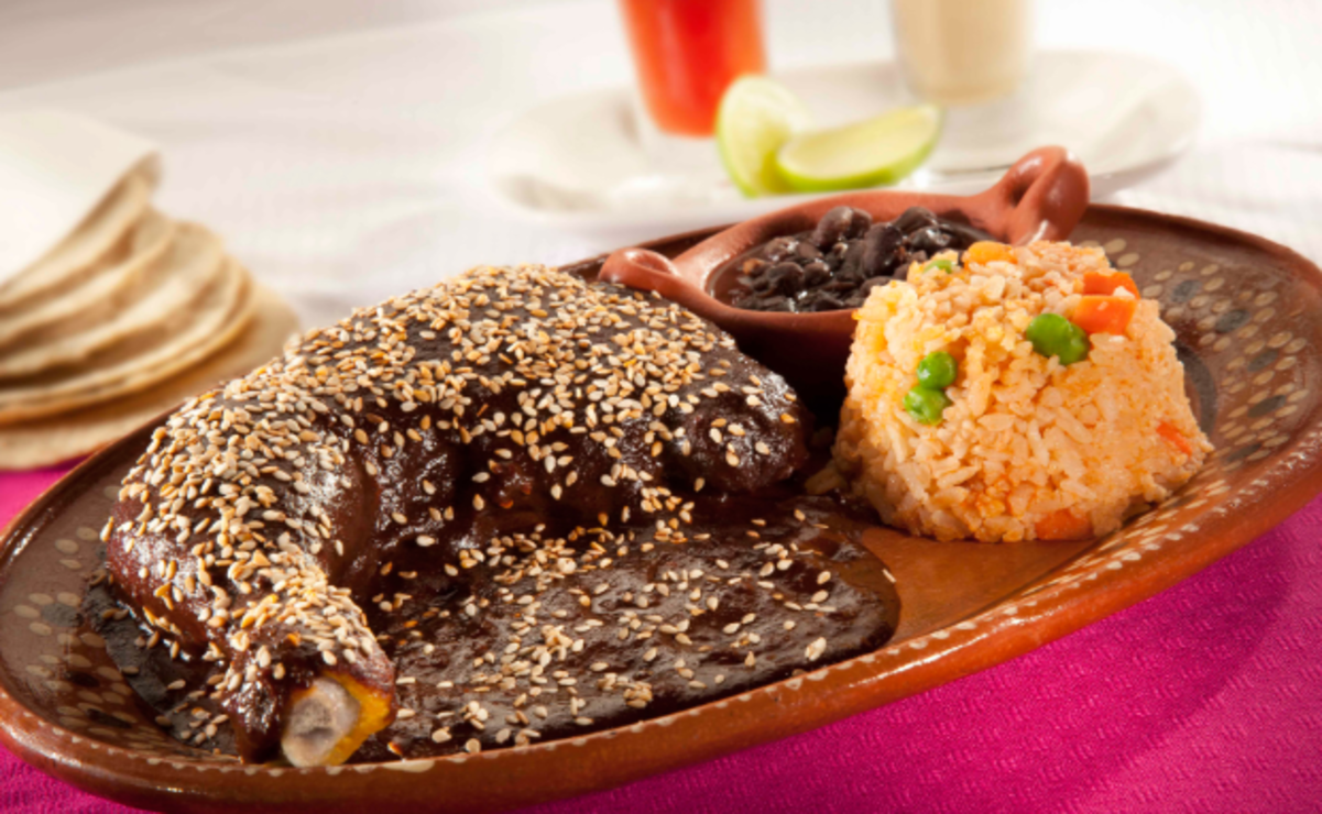 El 23 de octubre se festeja el día del mole en México. Foto: Especial