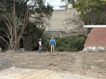 Demuelen y reconstruyen 14 casas en Tultepec por paso del Tren Suburbano; afectados denuncian obras detenidas