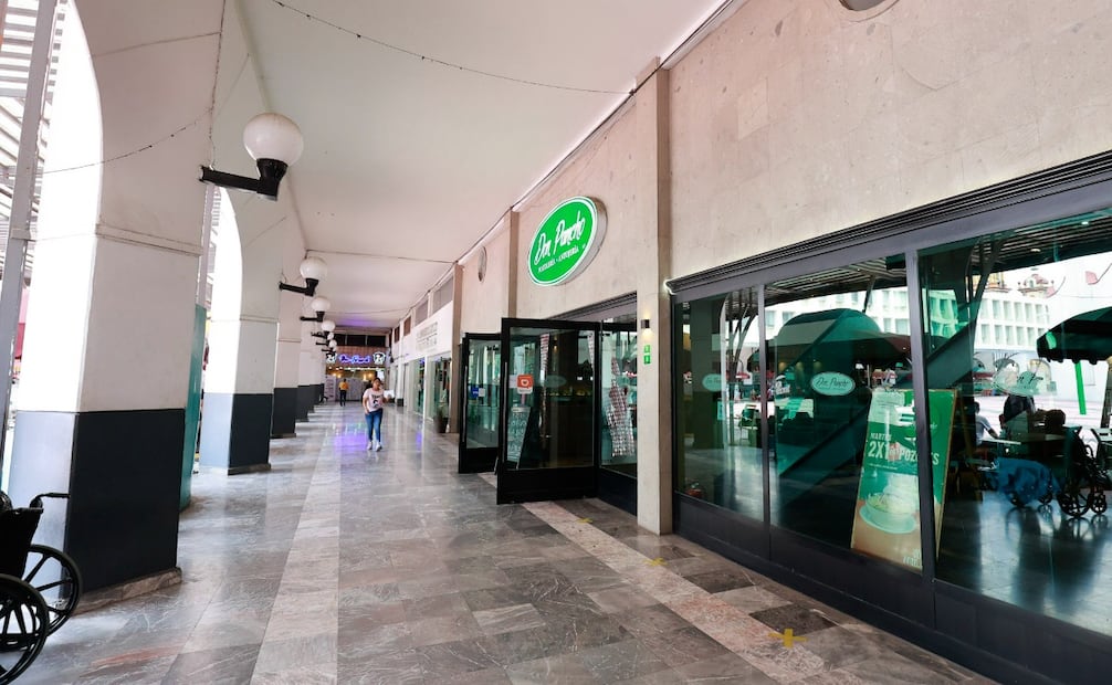 Con utilidades de apenas el 15%, dueños de restaurantes luchan por mantener sus puertas abiertas ante el alza de salarios. Foto Alejandro Vargas / El Universal