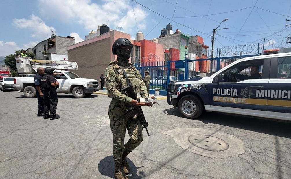 Autoridades informaron que los equipos retirados violan la Ley Federal de Telecomunicaciones y eran usados presuntamente para monitorear a las patrullas. Foto Especial