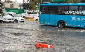 ¡Tromba inunda el Edomex! Fuertes anegaciones paralizan vialidades en Tultitlán, Coacalco e Izcalli