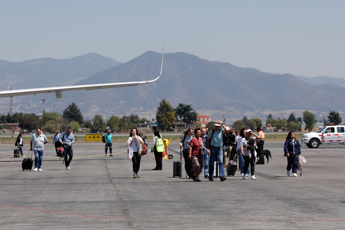 El AIT opera al 28% de su capacidad, con objetivo de alcanzar 6 millones de pasajeros con nuevas rutas. Foto Arturo Hernández