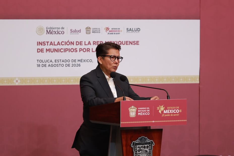 La secretaria de Salud del Estado de México, Celina Castañeda de la Lanza, señaló que factores ambientales y sociales también influyen actualmente en las enfermedades. Alejandro Vargas/El Universal