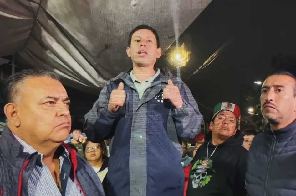 "Padre de víctimas llama no protestar"