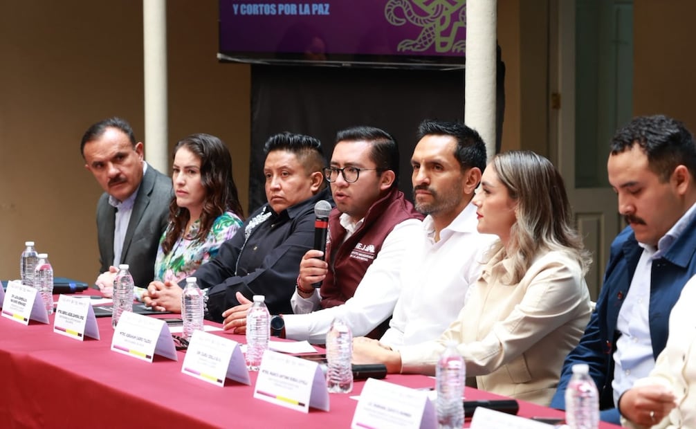El Estado de México se posiciona como referente nacional en la participación de tequios comunitarios e intervención de espacios. Foto Alejandro Vargas / El Universal