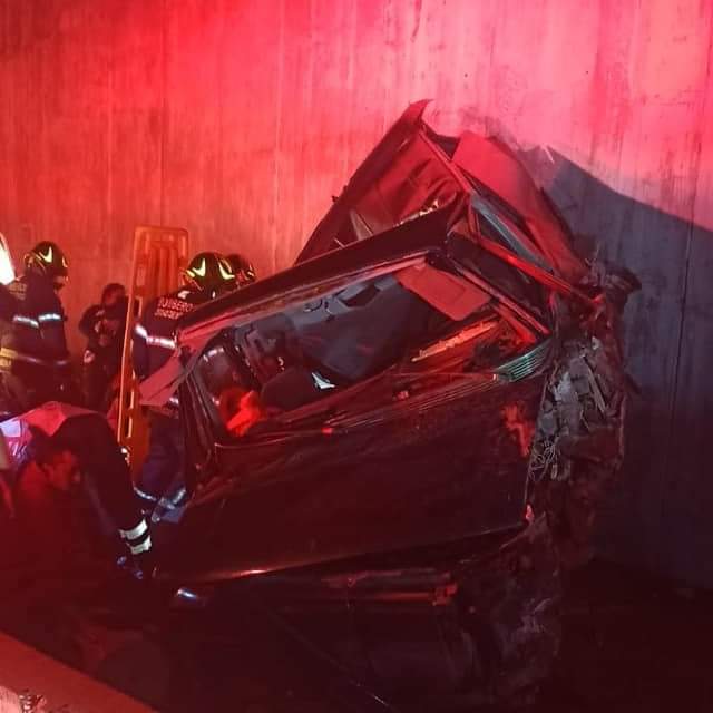 Accidente en la autopista México-Toluca deja 20 personas lesionadas