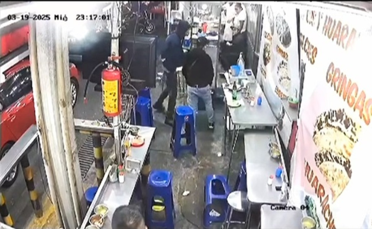 Video: Sujetos armados asaltan taquería de Cuautitlán Izcalli