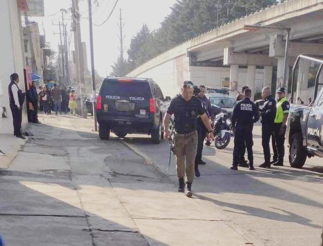 Elementos municipales se movilizaron para la captura de los asaltantes. Foto Especial