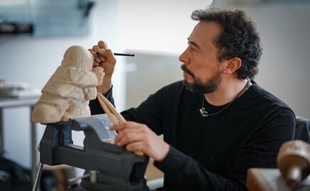 Timoteo, el hombre común hecho arte: Descubre la historia del escultor Rodrigo de la Sierra y su personaje