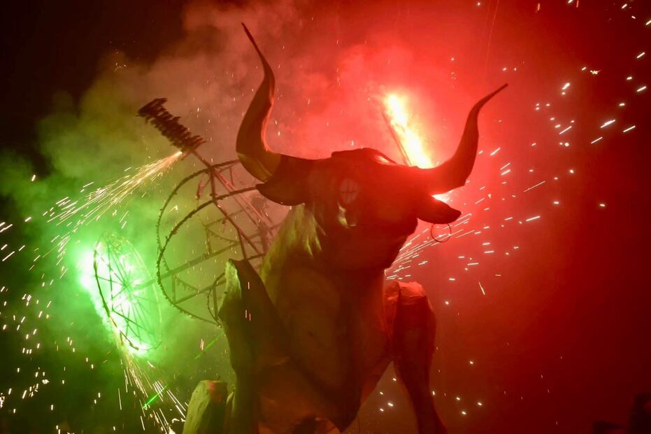 Más de 400 toritos pirotécnicos desfilarán por las calles de Tultepec el próximo 6 de marzo en honor a San Juan de Dios. Foto Especial