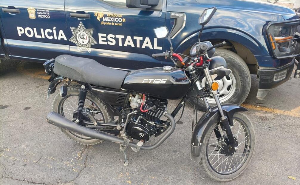 La motocicleta tenía un reporte de robo con violencia del 28 de julio de 2026 en Cuautitlán Izcalli. Foto especial
