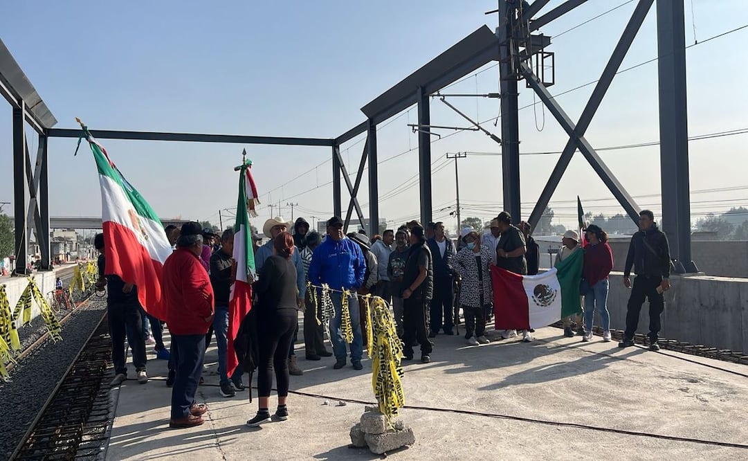 Exigen espacios para el cruce seguro de peatones / Foto Arturo Contreras